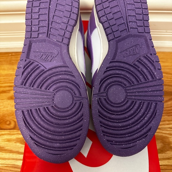 Women's Nike Dunk Low Next Nature Summit White/Black Raspberry - Picture 4 of 9